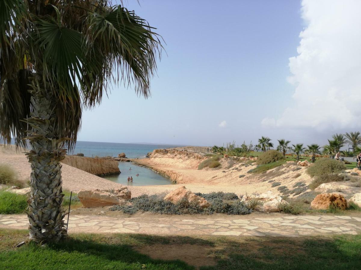 Villa Siamese Vills Paralimni Esterno foto